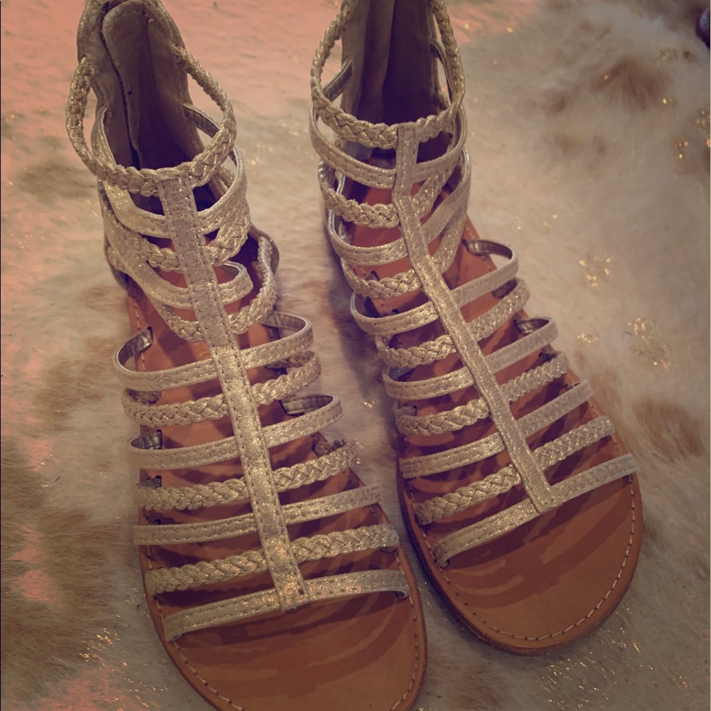 Girls size 2 Cynthia Rowley Gladiator Sandals